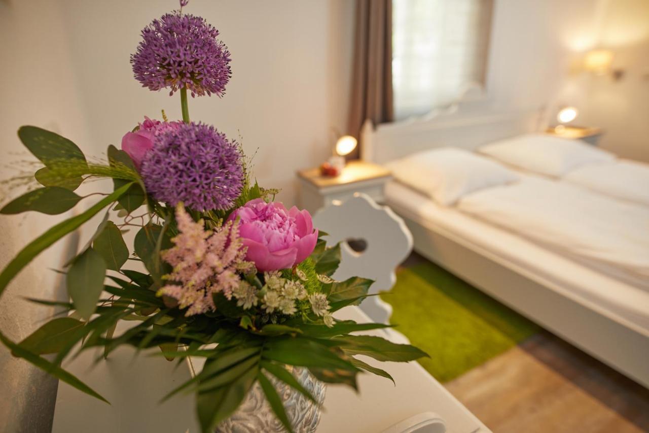 Hotel Landgraf Schwalmstadt Bagian luar foto